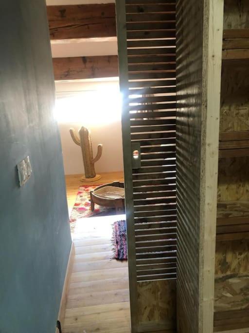 Le Loft Cosy - Centre Ville - Cadre Royal Сет Екстериор снимка